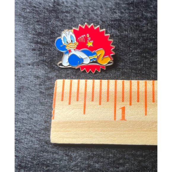 Boxing Donald Duck Pin Tokyo Disney Land - Picture 3 of 3